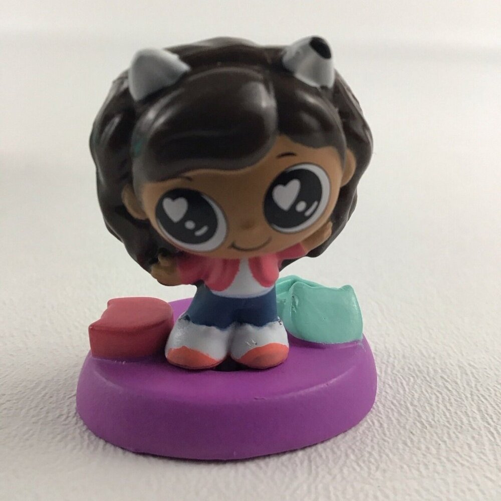 Gabby's Dollhouse Surprise Mini Figure Doll Blind Bag Capsule DreamWorks Toy - Picture 6 of 8